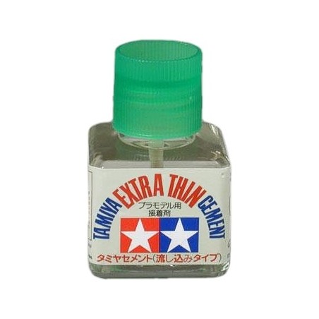 Adhesivo Extra de Poliestireno. Bote de 40 ml. Marca Tamiya. Ref: 87038.