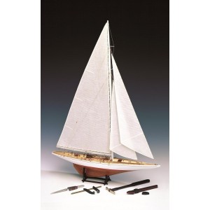Rainbow 1934. Escala 1:80. Marca Amati. Ref: 1710011.