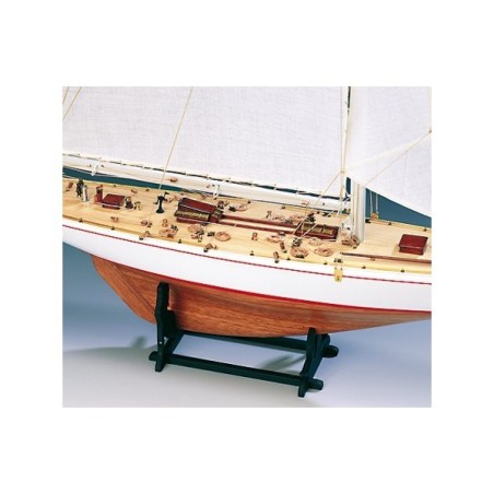 Rainbow 1934. Escala 1:80. Marca Amati. Ref: 1710011.
