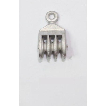 Poléa triple Metal, 15 mm  ( 4 ).  Marca Disarmodel. Ref: 20009.