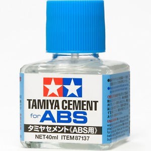 Adhesivo para plástico ABS. Bote de 40 ml. Marca Tamiya. Ref: 87137.