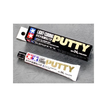 Masilla Putty light-curing. Tubo 34 gr. Marca Tamiya. Ref: 87076.