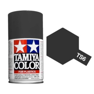 Spray Matt Black, negro mate (85006). Bote 100 ml. Marca Tamiya. Ref: TS-06.