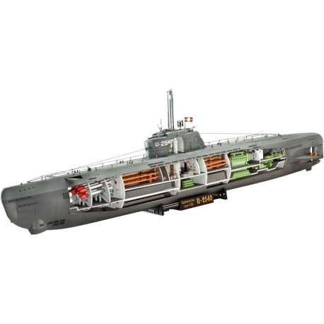 submarino Alemán U-Boat Type XXI, con interiores. Escala: 1:144. Marca: Revell. Ref: 05078.