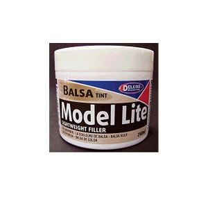 DELUXE BALSA TINT - MODEL LITE, relleno color balsa. Contiene 240 ml. Marca Deluxe. Ref: BD6.