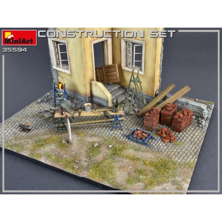 Set de construcción. Escala 1:35. Marca Miniart. Ref: 35594.