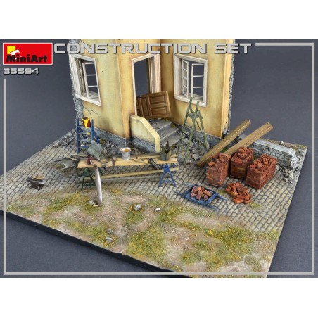 Set de construcción. Escala 1:35. Marca Miniart. Ref: 35594.