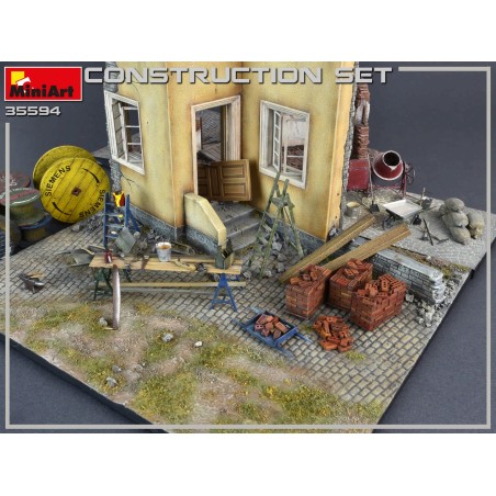 Set de construcción. Escala 1:35. Marca Miniart. Ref: 35594.