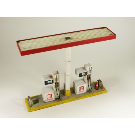 Gasolinera. Escala 1:35. Marca Macone. Ref: MAC35172.
