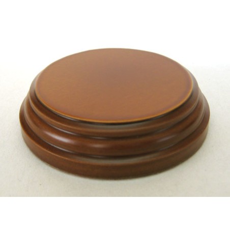 Peana Pedestal 20 mm de altura, parte superior 4.5 cm. Realizado en MDF, lacado Avellana. Marca Peanas.net. Ref: 8801A.