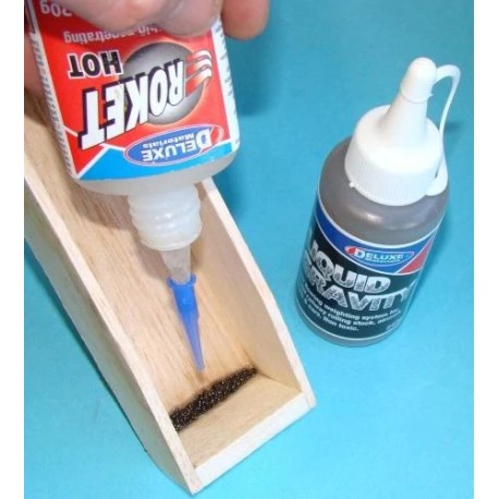 Deluxe  Liquid Gravity. Contiene 240 gr. Marca Deluxe. Ref: BD38.
