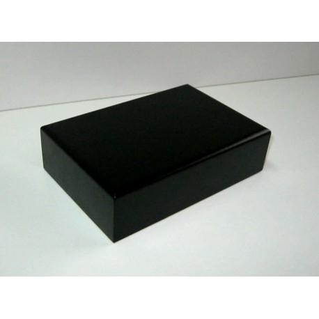 Peana 40mm altura, Cuadrada 10x10 cm, Negra Lacada. Marca Peanas.net. Ref: 9007.