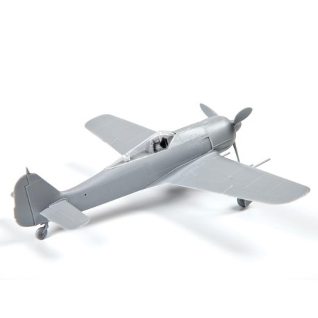 FOCKE-WULF fw-190 A4 caza alemán. Escala 1:72. Marca Zvezda. Ref: 7304.