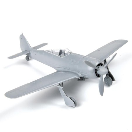FOCKE-WULF fw-190 A4 caza alemán. Escala 1:72. Marca Zvezda. Ref: 7304.