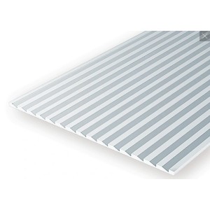 Plancha dentada, 15 x 30 mm, Dentada 1.5 mm. Poliestireno. Marca Evergreen. Ref: 4062.