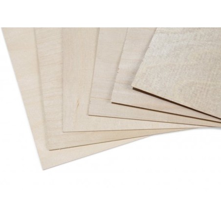 Contrachapado de abedul cld B/B 600 x 300 x 4 mm, 5c. 1 unidad. Marca Keranova. Ref: 126904.