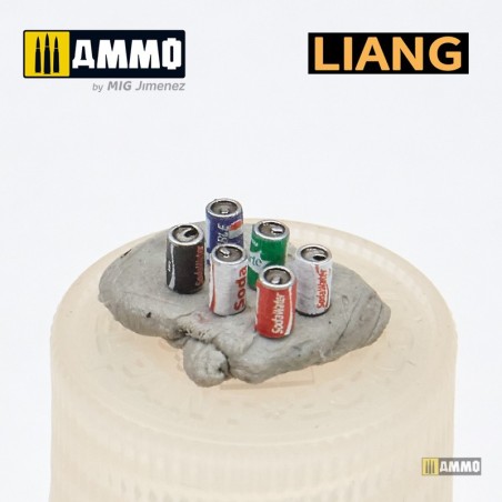 Model Soda Cans + Cardboard Boxes 2000s-2020s. Marca Liang. Ref: LIANG-0412.
