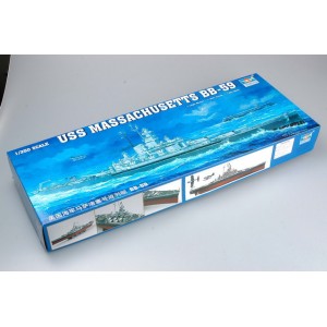 USS MASSACHUSETTS BB-59. Escala: 1:350. Marca: Trumpeter. Ref: 05306.