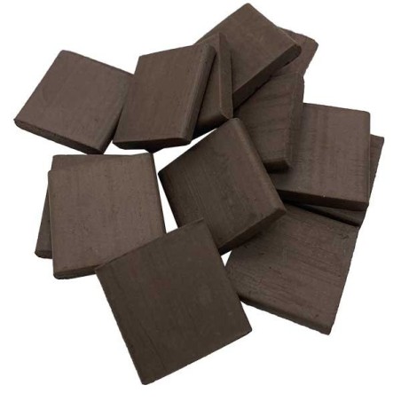 Baldosa 15x15x2 Negra, 100 uds, 1/20. Marca Eurokit. Ref: 440157N.