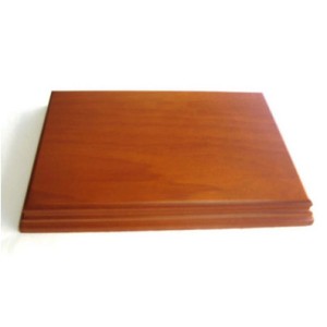 Peana 20 mm de altura, parte superior 27 X 23 cm. Realizado en MDF, lacado Avellana. Marca Peanas.net. Ref: TRG1123