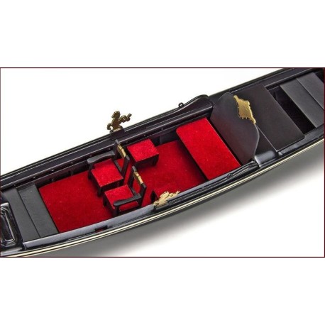 Góndola Veneciana, escala 1:22. Marca Amati. Ref: A571.