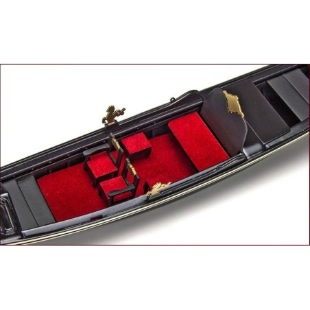 Góndola Veneciana, escala 1:22. Marca Amati. Ref: A571.