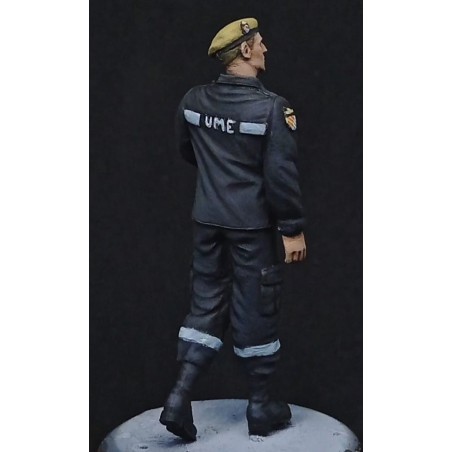 Soldado Unidad Militar de Emergencias UME. 1:35. Marca BMR. Ref: 3F35004.