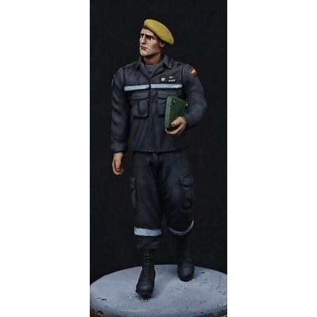 Soldado Unidad Militar de Emergencias UME. 1:35. Marca BMR. Ref: 3F35004.