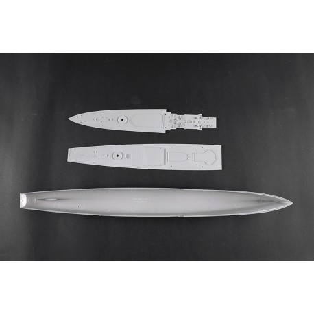 NEW, French Light Cruiser Marseillaise. Escala: 1:350. Marca: Trumpeter. Ref: 05374.