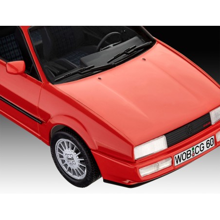 Coche 35 years of VW Corrado. Inc. pinturas y adhesivo. Escala 1:24. Marca Revell. Ref: 05666.