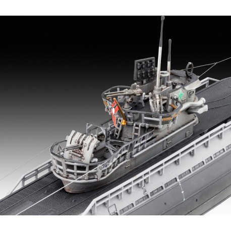 German Submarine Type IX C-40 U190. Escala: 1:144. Marca: Revell. Ref: 05167.