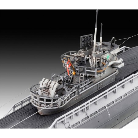 German Submarine Type IX C-40 U190. Escala: 1:144. Marca: Revell. Ref: 05167.