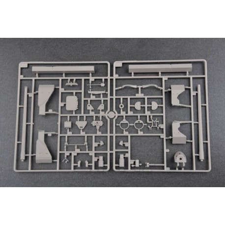 Soviet JS-7 Heavy Tank. Escala 1:35. Marca Trumpeter. Ref: 05586.