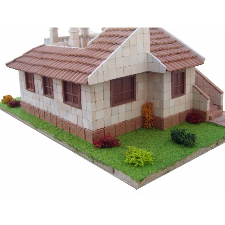 Kit de construcción de cerámica, Lorca. Marca Keranova. Ref: 30201.