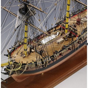 HMS Pegasus, 1776. Escala 1:64. Marca Amati. Ref: 130005, 1300/05. 2