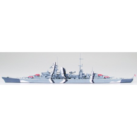 German Heavy Cruiser Prinz Eugen. Escala: 1:700. Marca: Tamiya. Ref: 31805.