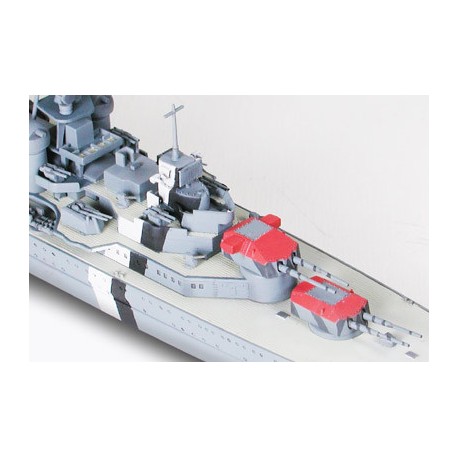 German Heavy Cruiser Prinz Eugen. Escala: 1:700. Marca: Tamiya. Ref: 31805.