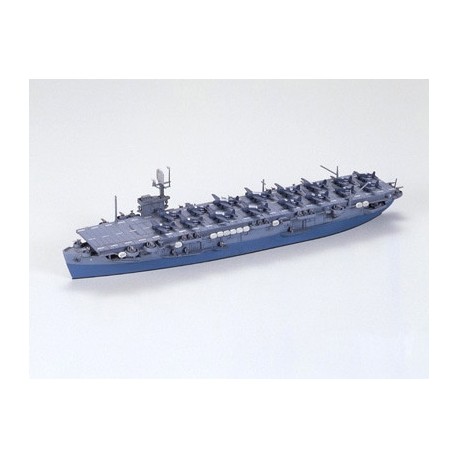 U. S. ESCORT CARRIER CVE-9 BOGUE. Escala: 1:700. Marca: Tamiya. Ref: 31711.