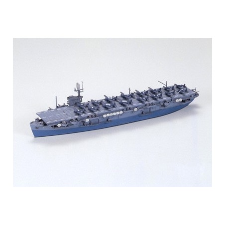U. S. ESCORT CARRIER CVE-9 BOGUE. Escala: 1:700. Marca: Tamiya. Ref: 31711.