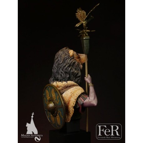 Aquilifer, Legio XX Valeria Victrix Britannia, AD 61. 1/12. Marca Fer Miniatures. Ref: MHB00018.