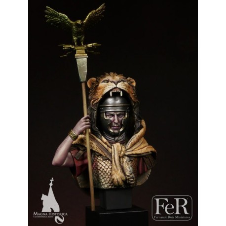 Aquilifer, Legio XX Valeria Victrix Britannia, AD 61. 1/12. Marca Fer Miniatures. Ref: MHB00018.