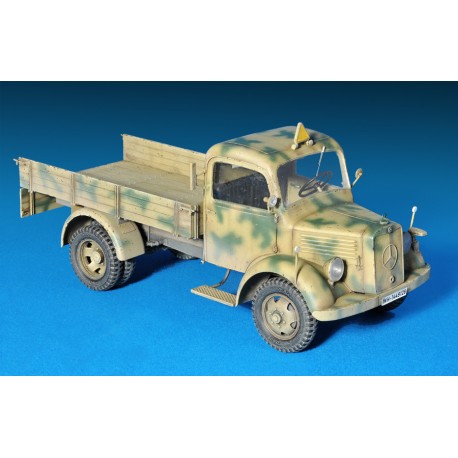 MB 1500A 4×4 CARGO TRUCK. Escala 1:35. Marca Miniart. Ref: 35150.