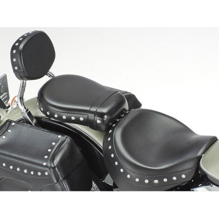 YAMAHA XV1600 RoadStar Custom. Escala 1:12. Marca Tamiya. Ref: 14135.