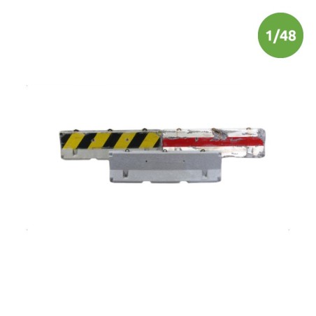 Barrera Jersey larga. Escala 1:48. Marca Macone. Ref: MAC48003.