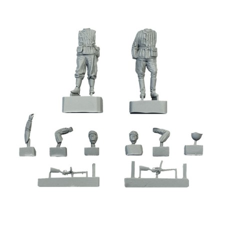 WWII Sovietic soldiers. Escala 1:48. Marca Macone. Ref: MAC48604.