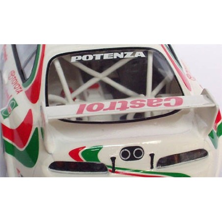 Coche maqueta, Castrol Toyota Tom's Supra GT, para montar y pintar. Escala 1:24. Marca Tamiya. Ref: 24163.