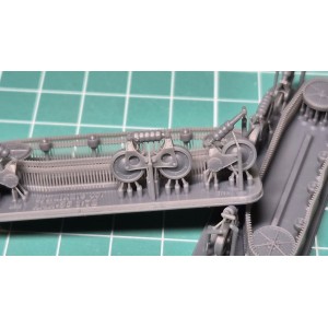 Transformación en resina, Suspension /tracks/ for AMR-35 from FTF. Escala 1/72. Marca Syndikate. Ref: AMR35. 2
