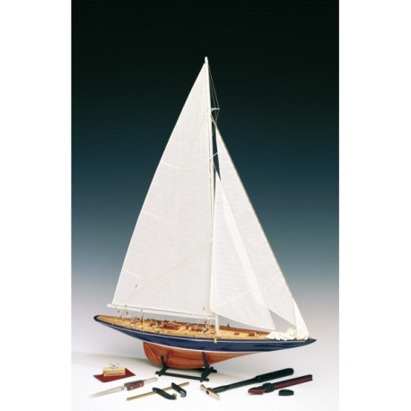 Endeavour 1934. Escala 1:80. Marca Amati. Ref: 1710010.