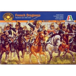Figuras de la Caballería Pesada Francesa: Dragones 1805. Escala 1:72.  Marca Italeri. Ref: 6015.