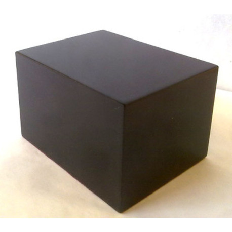 Peana Taco 50mm altura, Cuadrada 8X6 cm , fabricado en MDF lacado en Negro. Tapizado inferior. Marca Peanas.net. Ref: 6005.